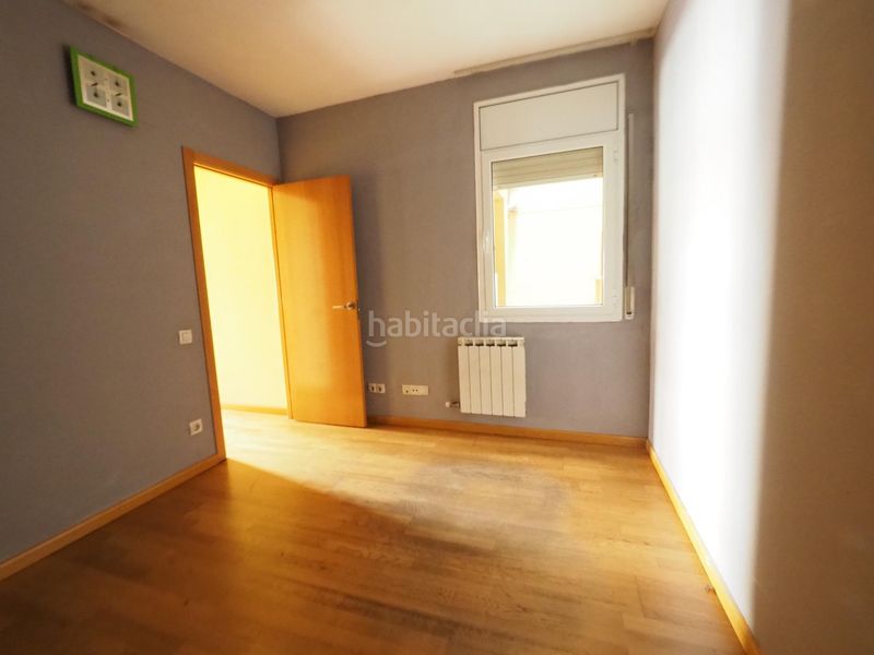 Foto e8ee0380-7a7f-4579-8212-bbf40321403e. Pis amb calefacció aparcament a Covadonga Sabadell