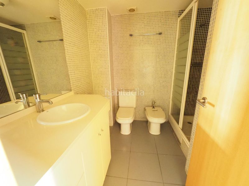 Foto f53bbfbd-608b-44f6-86fe-e7c6e5632955. Pis amb calefacció aparcament a Covadonga Sabadell