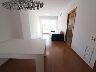 Miete Etagenwohnung in Segle XX. Se alquila piso en terrassa, zona siglo xx