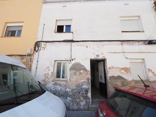 Casa a Santa Margarida de Montbui. Se vende casa adosada en santa margarida de montbui