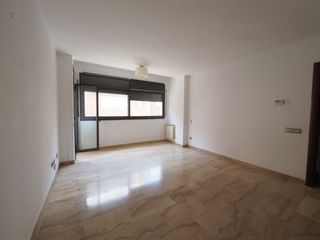 Etagenwohnung in Can Palet. Se vende piso en terrassa, zona can palet
