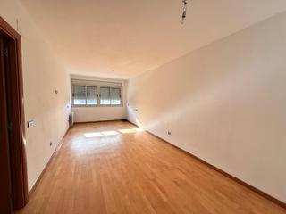 Pis a La Girada. Se vende piso en vilafranca del penedes, zona la girada