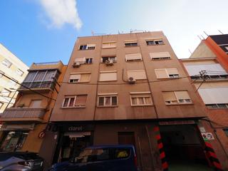 Appartement à Creu Alta. Se vende piso de 58m2 sabadell, zona creu alta