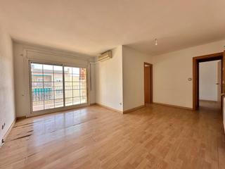 Piso en Llevant. Se vende piso en igualda, zona llevant