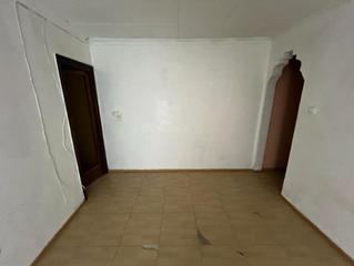 Piso en La Maurina. Se vende piso en terrassa, zona la maurina