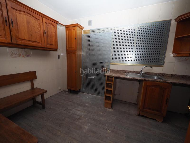 Foto 775a186e-9e69-4874-b664-a8b4d7146512. Casa adosada se vende casa adosada en rubi, zona Mercat en Rubí