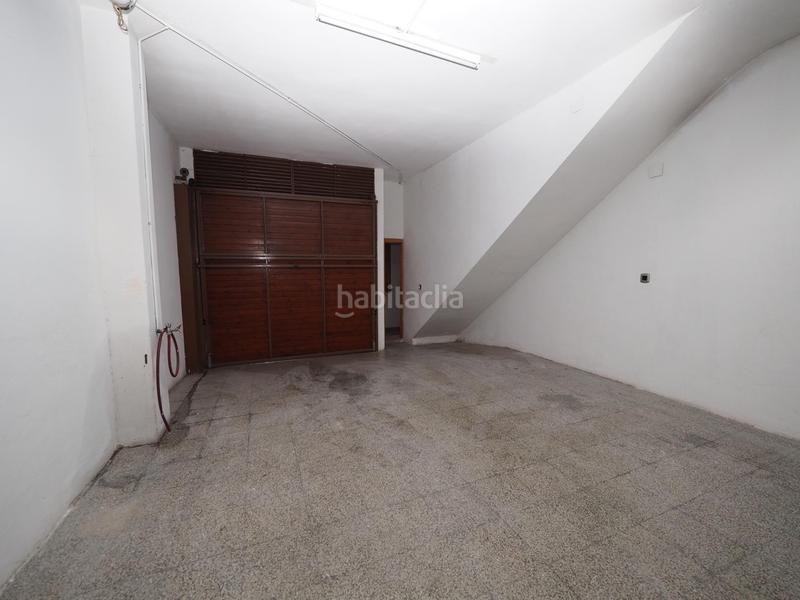Foto 8f8623e7-7476-40ae-99dd-10354c4f3ba9. Casa adosada se vende casa adosada en rubi, zona Mercat en Rubí
