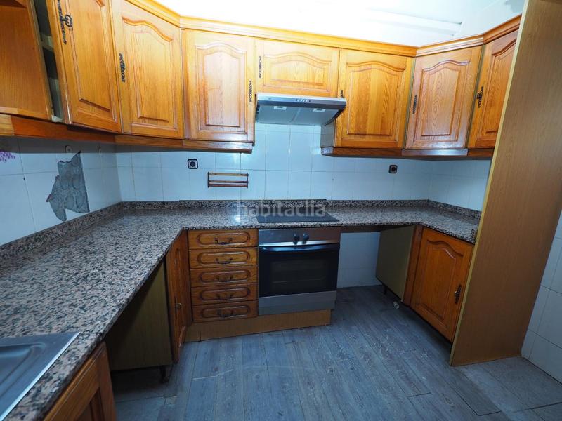 Foto f251740f-5d23-47ac-b3cf-d7008437791e. Casa adosada se vende casa adosada en rubi, zona Mercat en Rubí