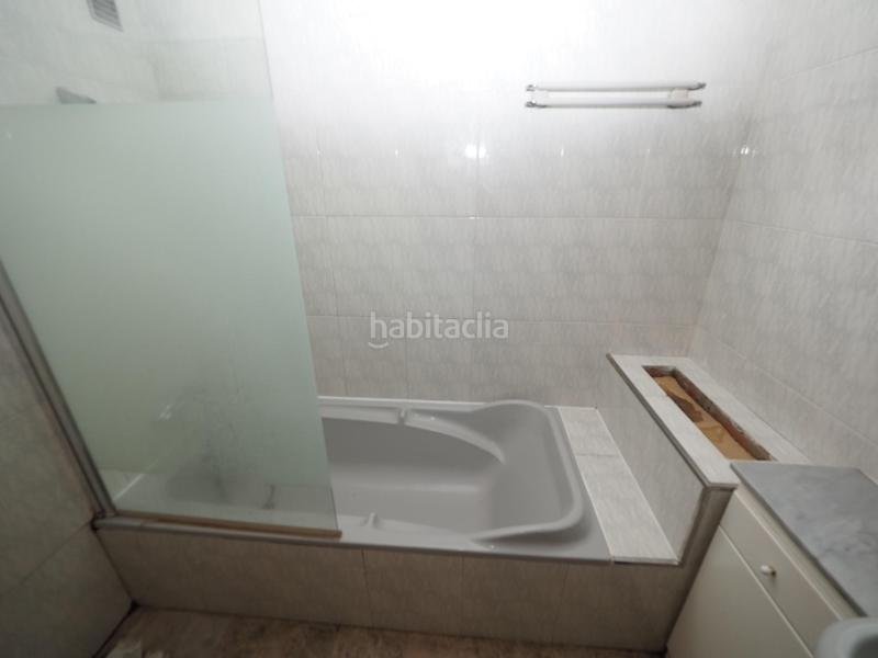 Foto f5fd6084-0442-473a-aadc-c590305ca251. Casa adosada se vende casa adosada en rubi, zona Mercat en Rubí