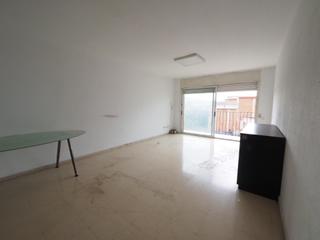 Appartement à Trinitat Vella. Se vende piso en barcelona, zona trinitat vella