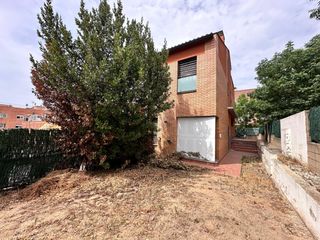 Maison à Martorelles. Se vende casa en martorelles