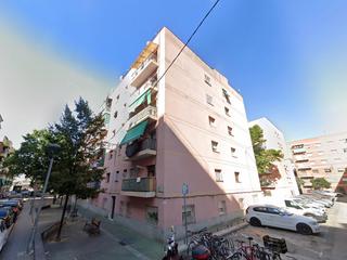 Etagenwohnung in Congost. Oportunidad para inversores!