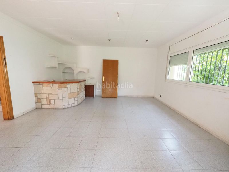 Foto 26ac0666-ce6a-48fd-800e-56a22585fb18. Casa a Olesa de Bonesvalls