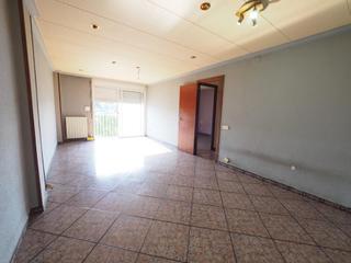 Appartement à Les Arenes - La Grípia - Can Montllor. Se vende piso en terrassa, zona la gripia