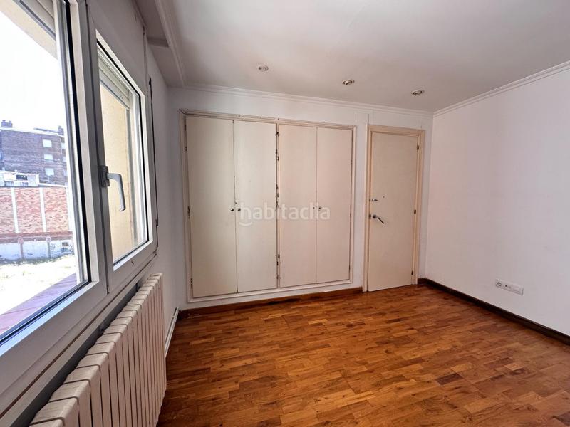 Foto 74b3f327-5fb2-4539-bdaa-82104f897b14. Dachwohnung mit heizung in Poble Sec Igualada