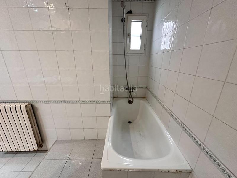 Foto b0feffdc-e318-452b-8571-6b21b75fde5c. Dachwohnung mit heizung in Poble Sec Igualada