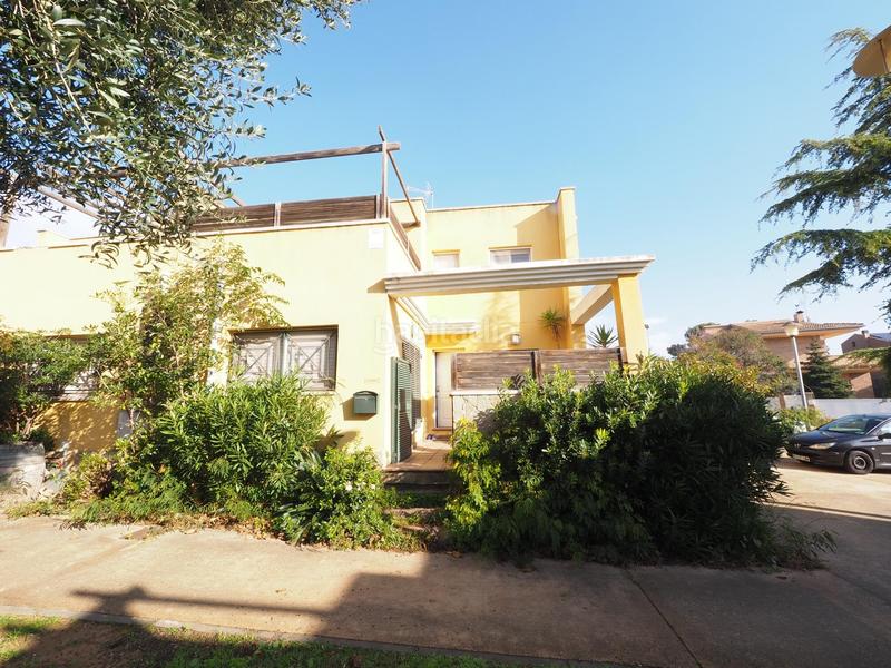 Foto a843c8f6-fd2d-4840-aeec-523f99e32040. Casa pareada se vende casa pareada en el vendrell, zona Bonavista en Vendrell (El)