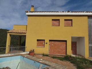 Casa en Cabrera d´Anoia. Oportunidad para inversores!