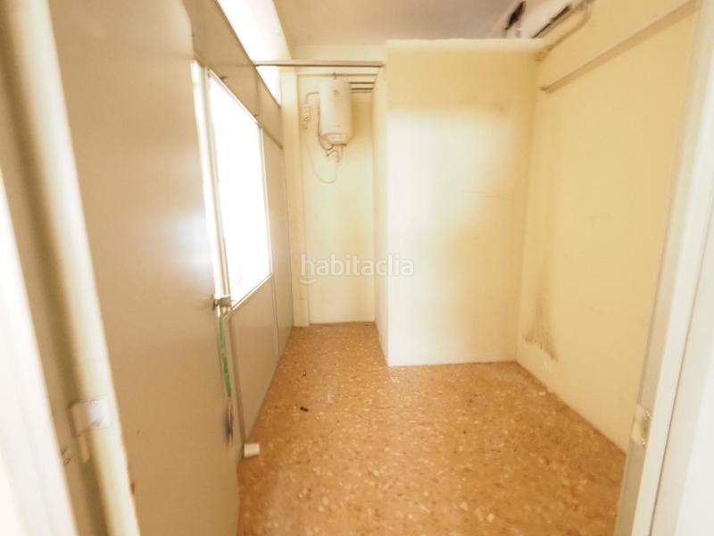 Foto 69337398-eb5b-408e-83ed-9ac11e116c4f. Business premise in La Gavarra Cornellà de Llobregat