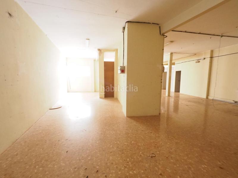 Foto 9d3ad0ea-091c-4807-a4f2-94da0fb112ed. Business premise in La Gavarra Cornellà de Llobregat