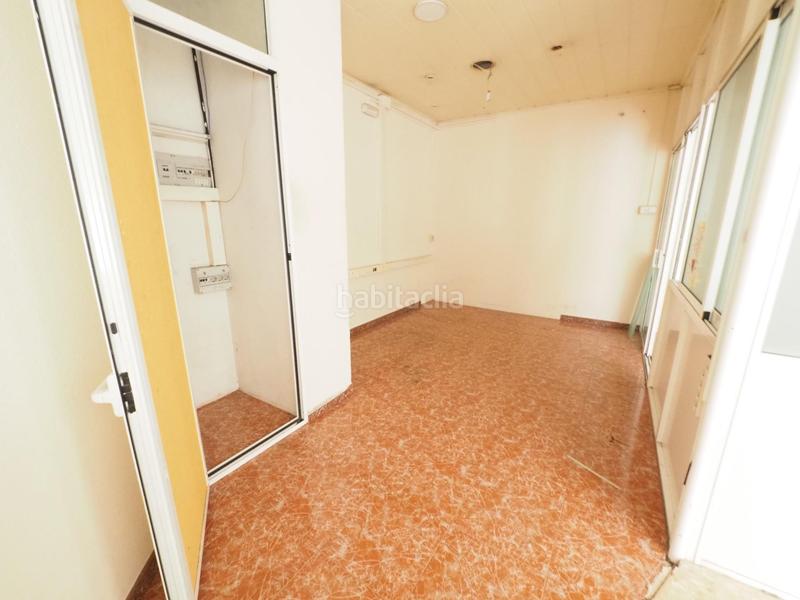 Foto a5c27322-35aa-492c-a88a-105d045cc5cf. Business premise in La Gavarra Cornellà de Llobregat