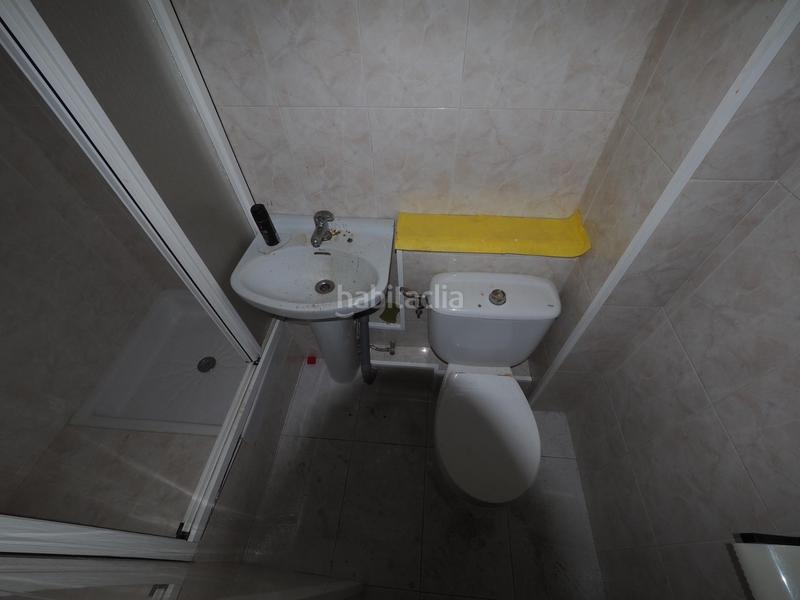 Foto b6cba0f3-53ea-4f47-8d08-1fb484468a6f. Business premise in La Gavarra Cornellà de Llobregat