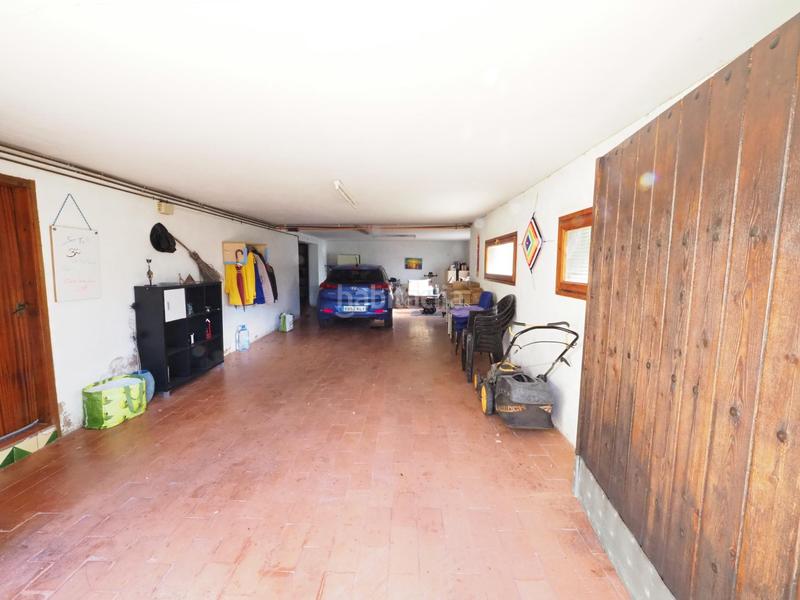 Foto 7cd1fff9-4b5c-4e5f-8e09-4bddbab6281b. House with parking in Gurb