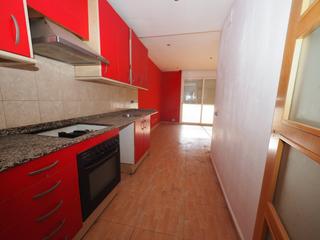 Dreistöckige Wohnung in Ca n'Aurell. Se vende duplex en terrassa, zona ca naurell