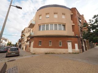 Maison à Ca n'Anglada. Se vende casa adosada en terrassa, zona ca nanglada