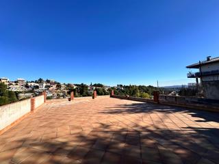 Casa a Castellnou-Can Mir-Can Sol. Se vende casa en rub, zona les martines