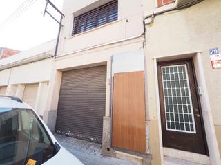 Haus in Creu Alta. Se vende casa adosada en sabadell, zona creu alta