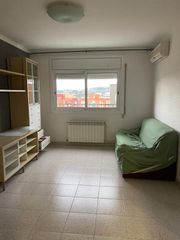 Affitto Appartamento in Zona Nord. Se alquila piso en rubí, zona nord