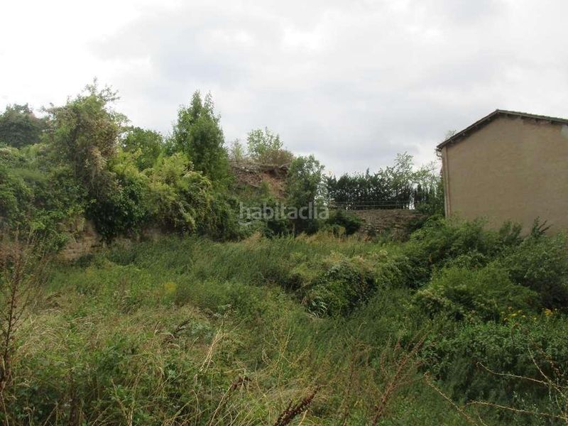 Foto ec2de5e7-9593-40f2-add6-0bd36df5491a. Terreny residencial a Berga