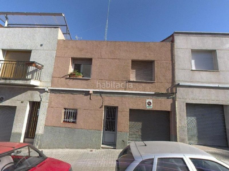 Foto f6f21efc-b76d-4dba-9918-bbc065f87c45. Casa a Can Puiggener Sabadell