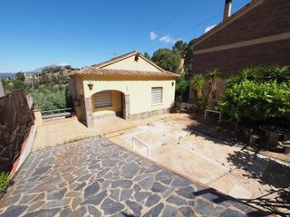 Haus in Abrera. Se vende casa en abrera, urbanización can villalba