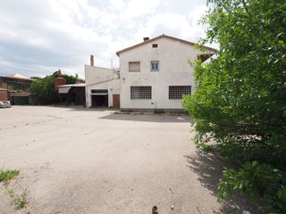 Maison à Pobla de Claramunt (La). Se vende casa con almacén en pobla de claramunt