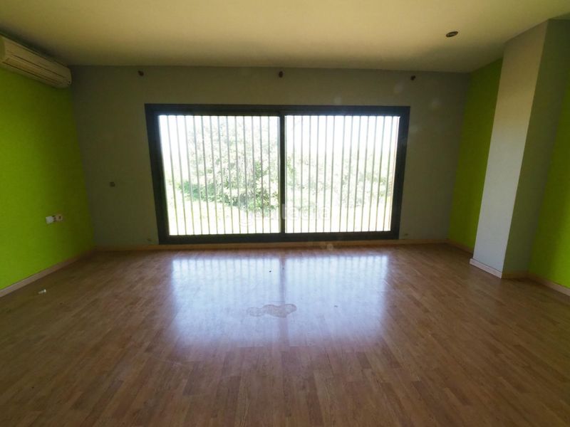 Foto 02e2019f-d9da-4c31-afba-a4aab0144562. Casa amb aparcament a Lliçà d´Amunt