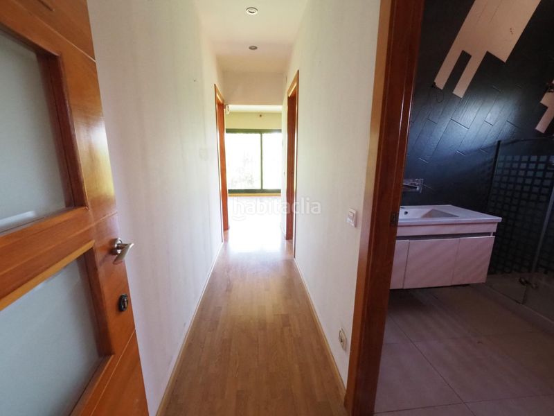Foto 4e8914a7-9ec1-4c61-821e-34ae81b78563. Casa amb aparcament a Lliçà d´Amunt