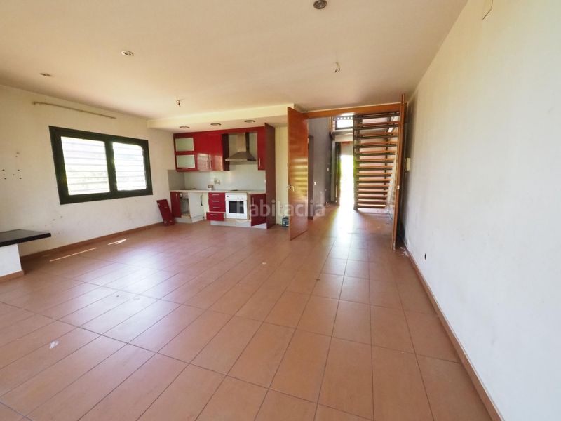 Foto d3a55ab8-bae7-4eed-949a-d7ddf470409f. Casa amb aparcament a Lliçà d´Amunt