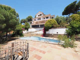 House in Sant Fost de Campsentelles. Se vende casa en sant fost de campsentelles