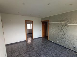 Flat in La Plana del Pintor. Se vende piso en sabadell, zona la