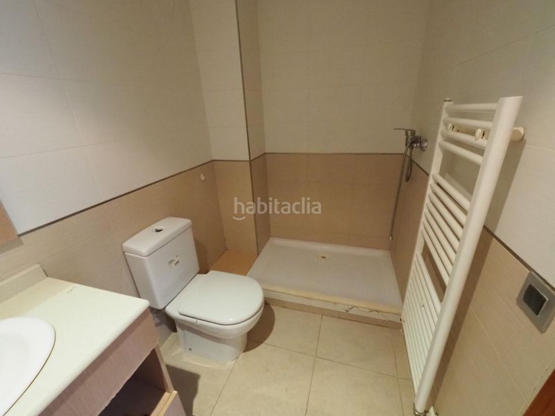 Foto cfa109ef-81f5-4d12-80fe-16618b12f5a9. Pis a Roda de Ter