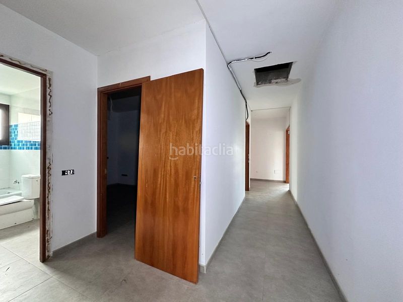 Foto fba9f778-2a10-41f0-96f2-33ac75d347e0. Casa amb aparcament a Bescanó