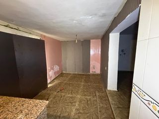 Flat in La Maurina. Se vende piso en terrassa, zona la maurina