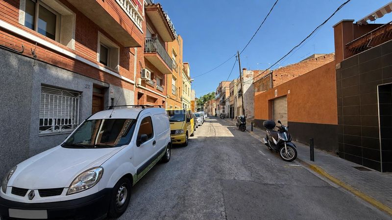 Foto 771a18c5-8f6a-471b-8c6e-517ac6f27d69. Pis a Sant Crist Badalona