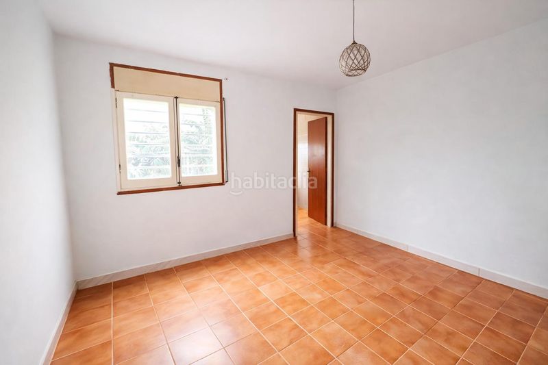 Foto a1705bcb-5cd1-4eec-8265-0025be520082. Casa amb aparcament a Abrera