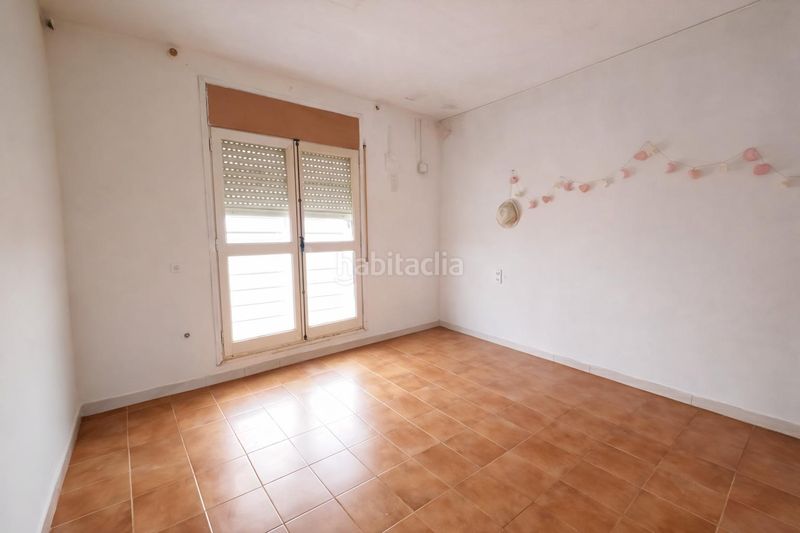 Foto e100aa30-4b86-4e7b-bb6c-ca143cbaecf5. Casa amb aparcament a Abrera