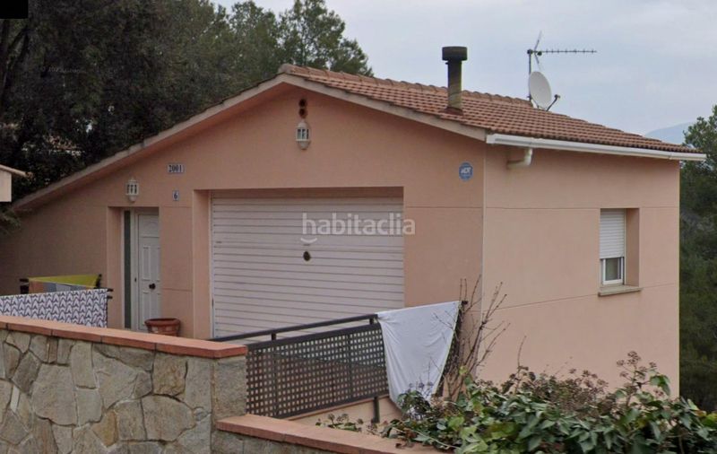 Foto 8e3d6e10-6610-4d87-abd4-14a8d7e68566. Casa amb aparcament piscina a Can Rial Esparreguera