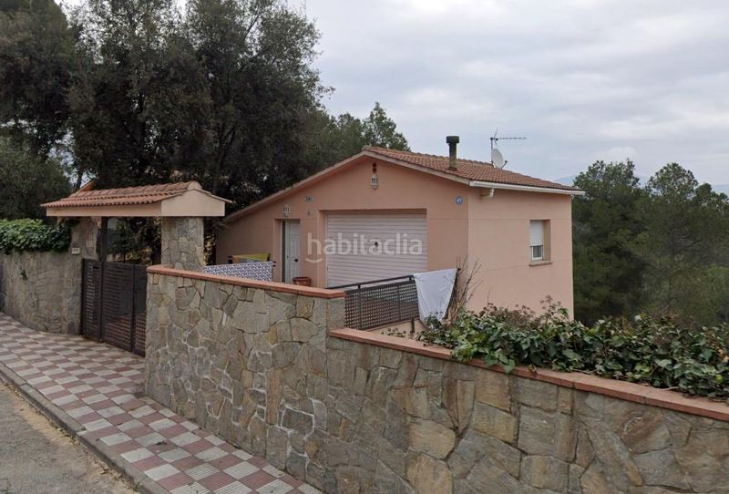 Foto bb9c2450-0012-4382-9d53-20a63a53cfca. Casa amb aparcament piscina a Can Rial Esparreguera