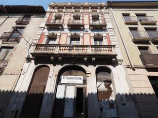 Gebäude in Manlleu. Se vende edificio en manlleu